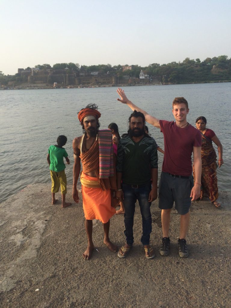 We took a boatride across the river from Maheshwar, and the 3 of us took a dip in the river. You can see the Maheshwar fort in the background.